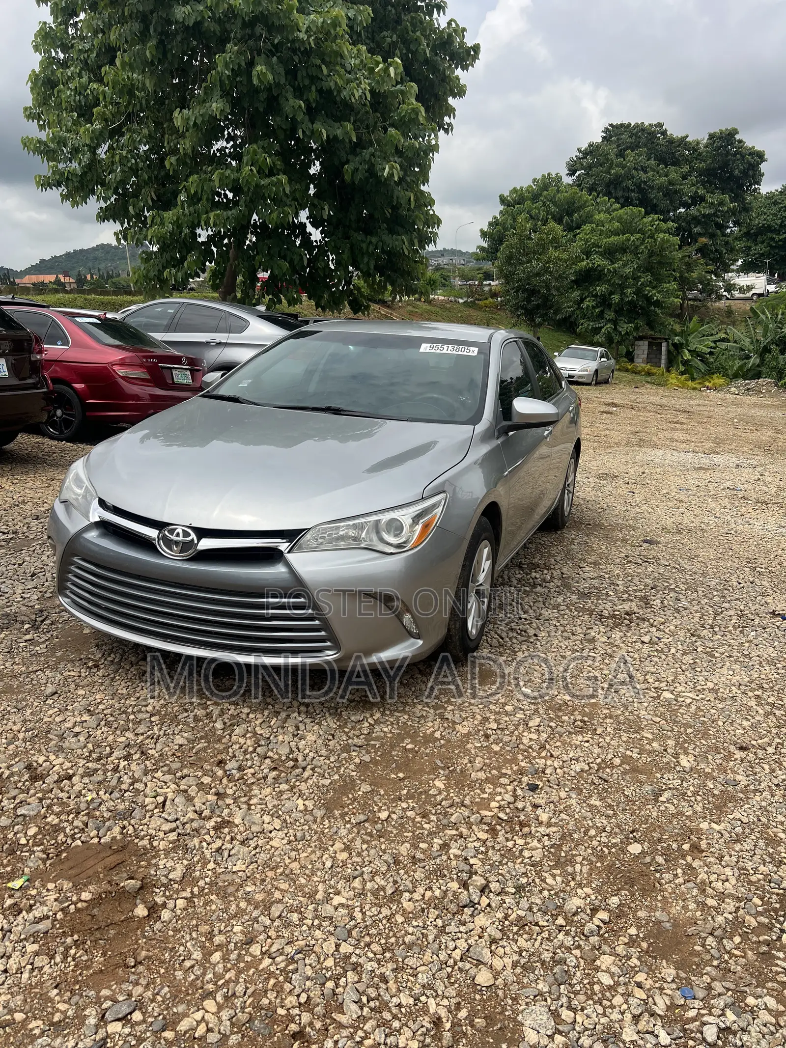 Toyota Camry LE 4dr Sedan (2.5L 4cyl 6A) 2016 Silver