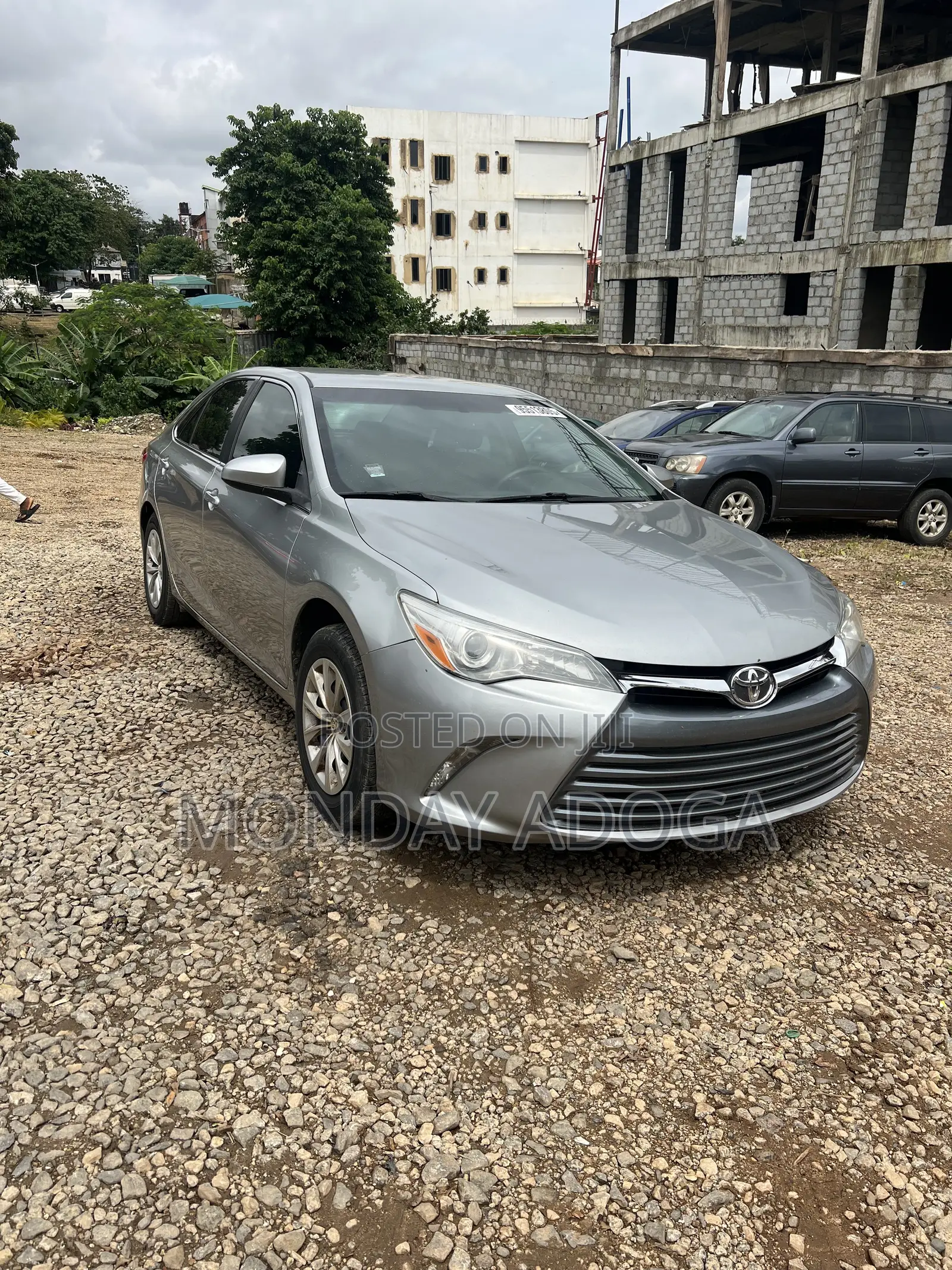 Toyota Camry LE 4dr Sedan (2.5L 4cyl 6A) 2016 Silver
