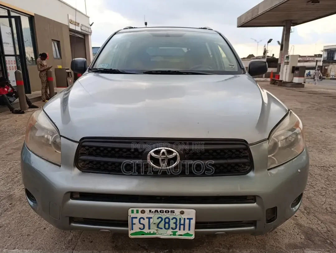 Toyota RAV4 2008 Green