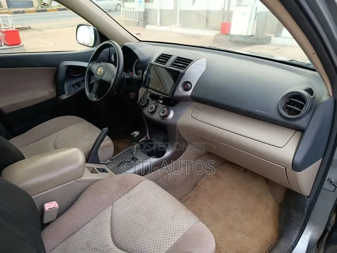 Toyota RAV4 2008 Green