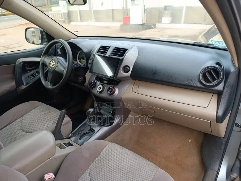 Toyota RAV4 2008 Green