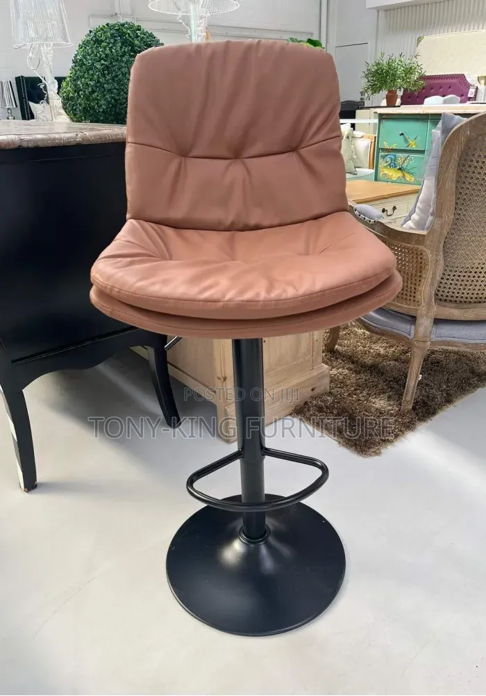 Adjustable Swivel Bar Stool