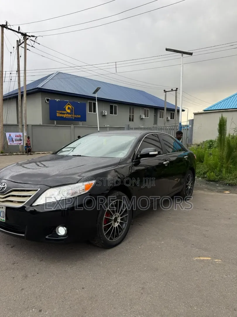 Toyota Camry 2010 Black
