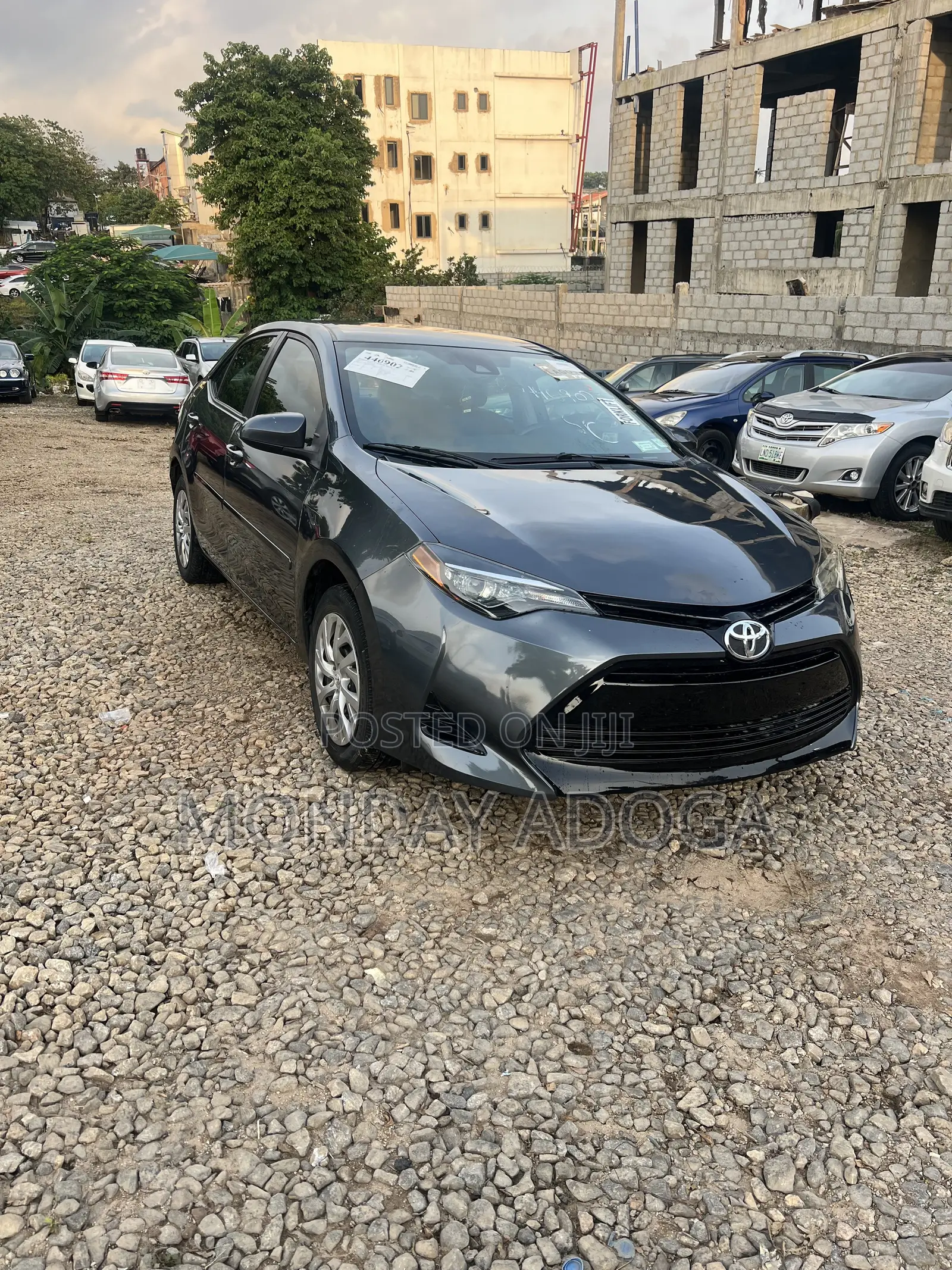 Toyota Corolla LE Eco (1.8L 4cyl 2A) 2019 Gray