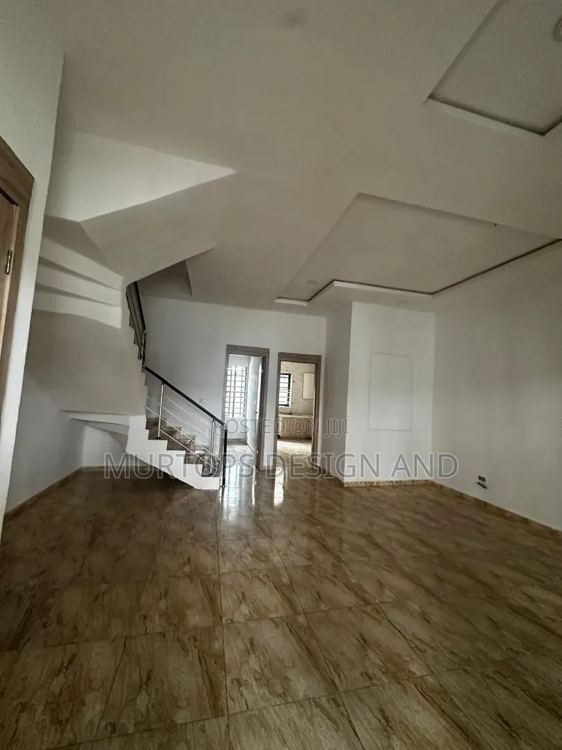4bdrm Townhouse/Terrace in VGC / Ajah for sale