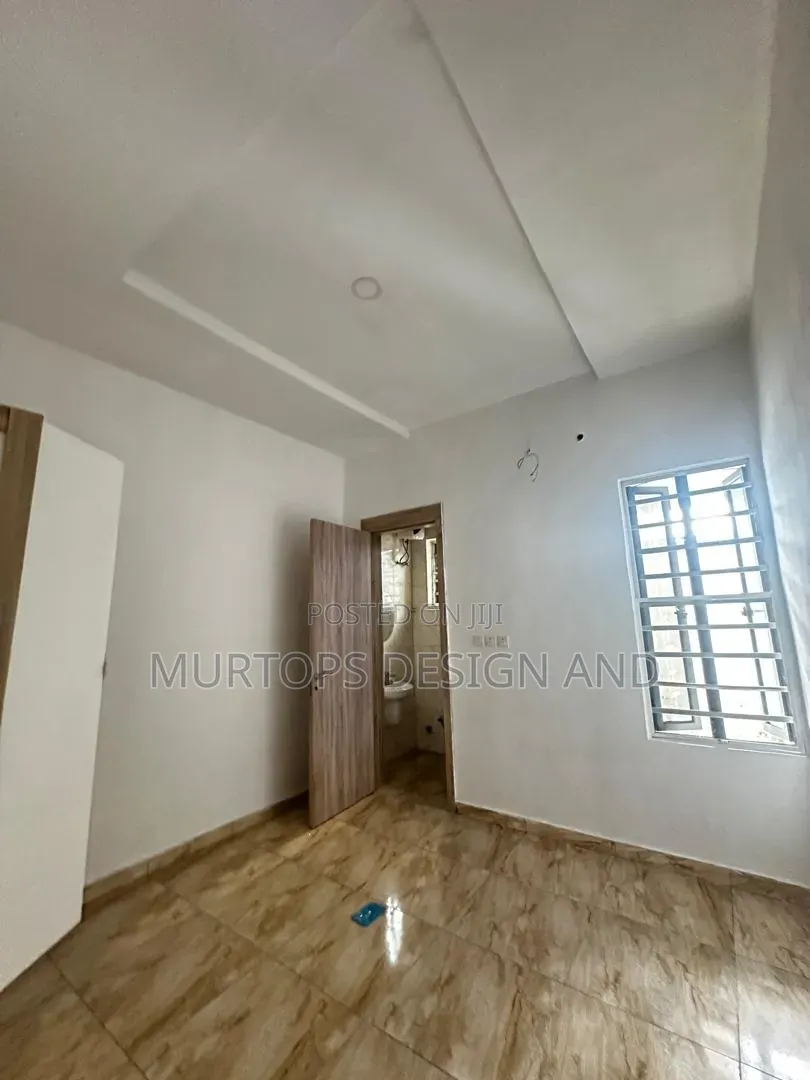 4bdrm Townhouse/Terrace in VGC / Ajah for sale