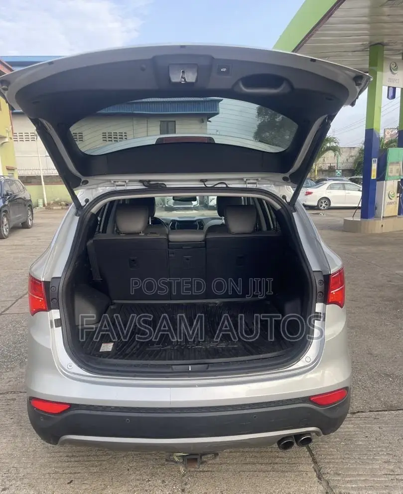 Hyundai Santa Fe 2015 Silver