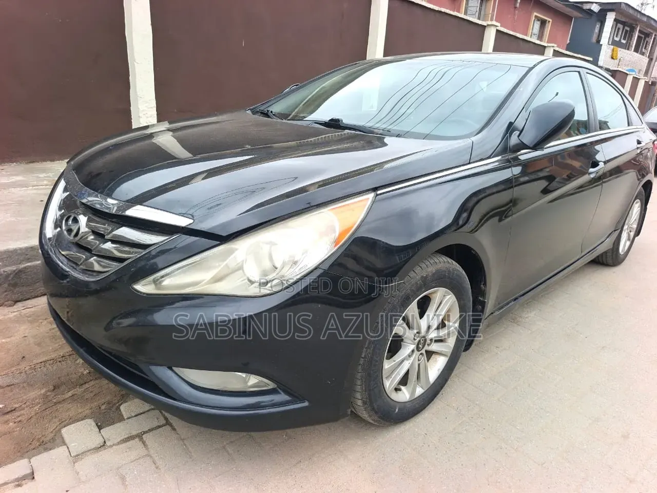 Hyundai Sonata 2010 Black