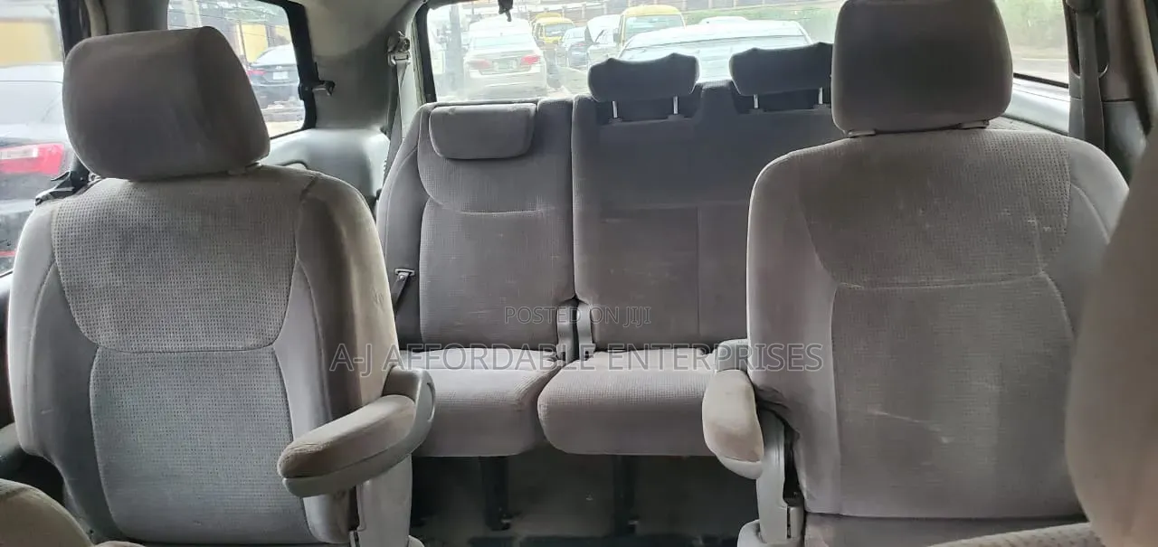 Toyota Sienna 2005 Gold