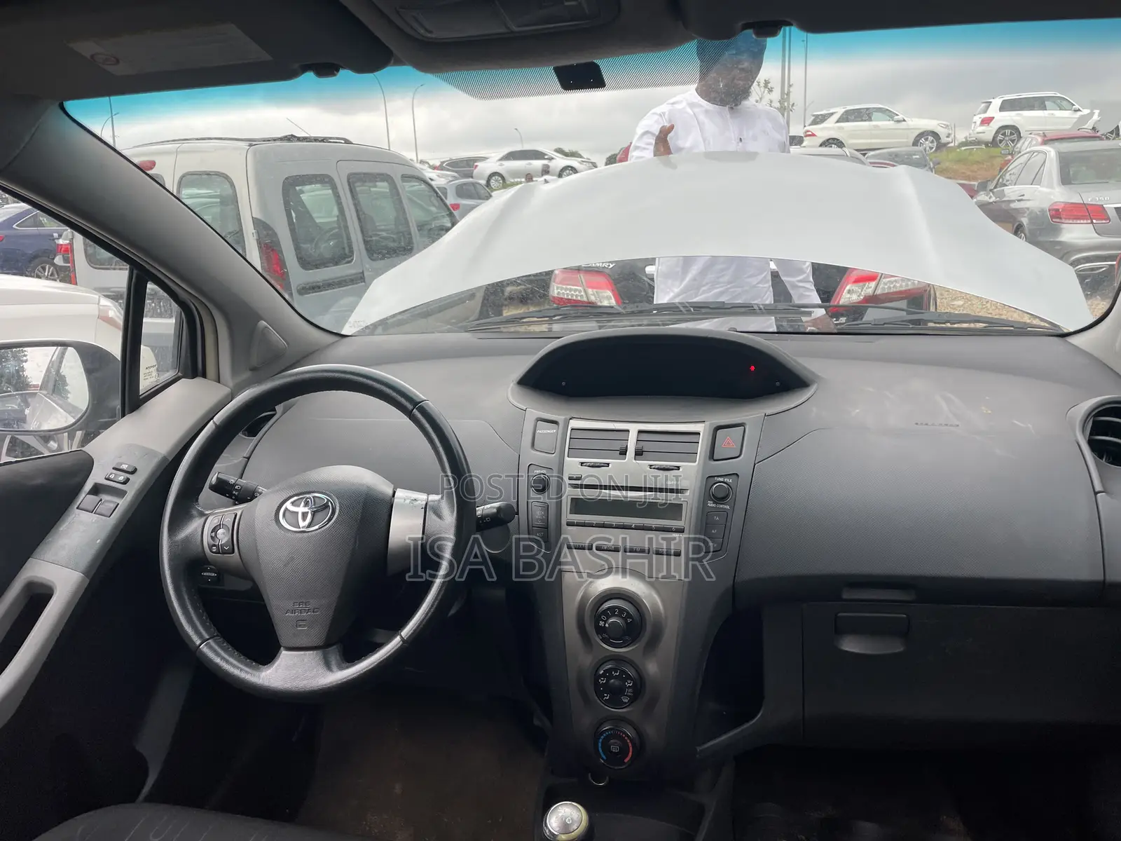 Toyota Yaris 2010 Silver