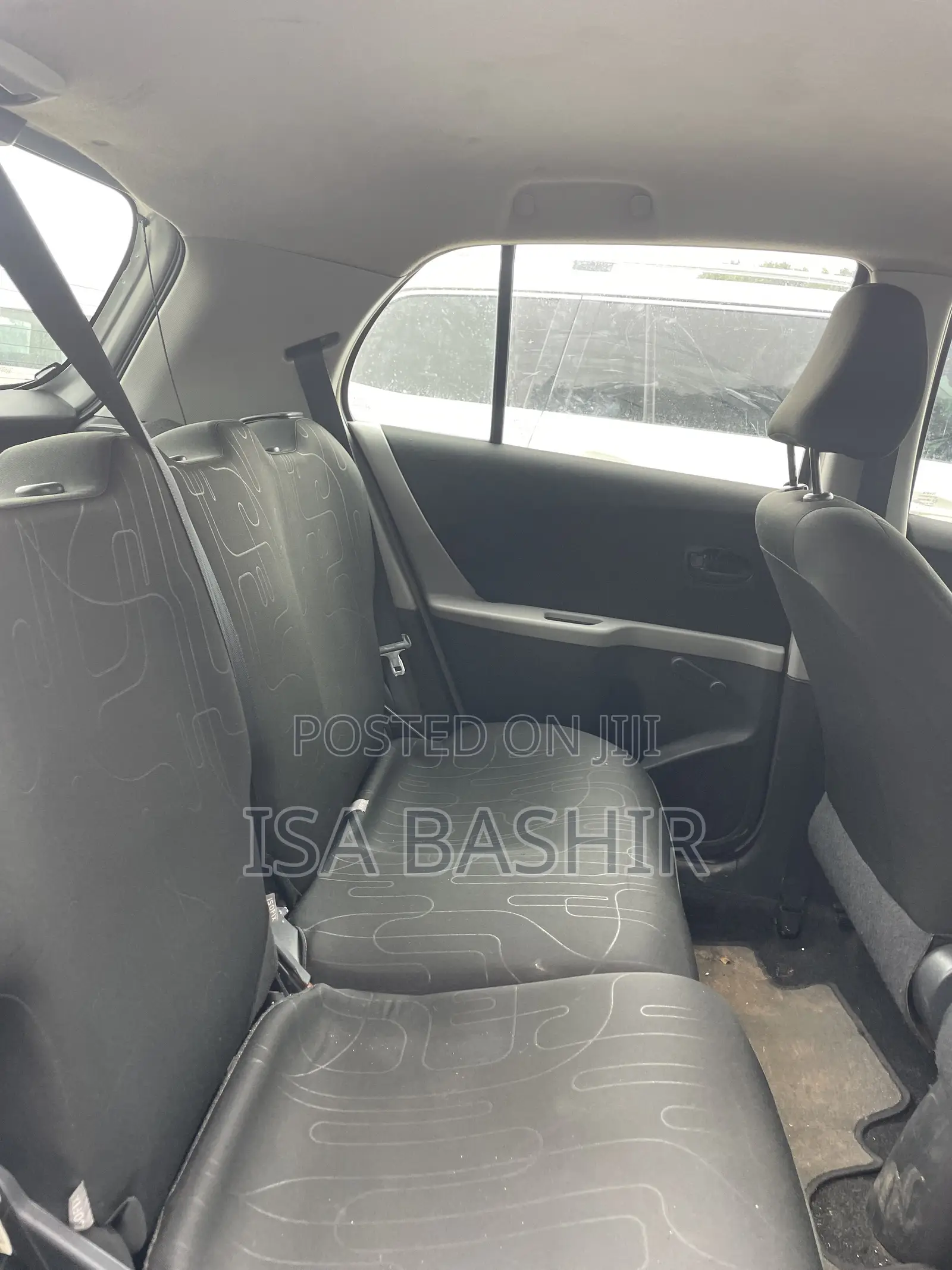 Toyota Yaris 2010 Silver