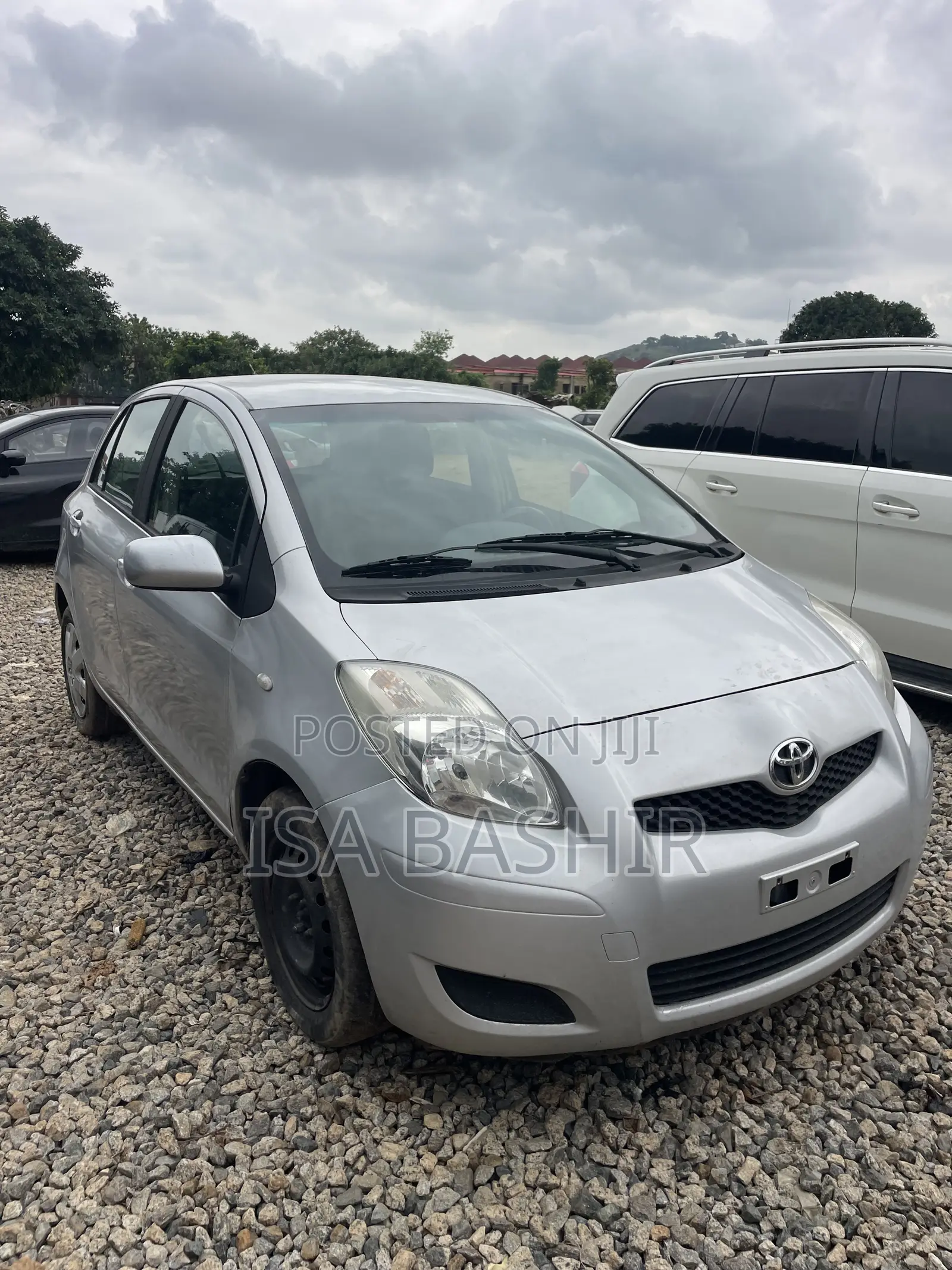 Toyota Yaris 2010 Silver