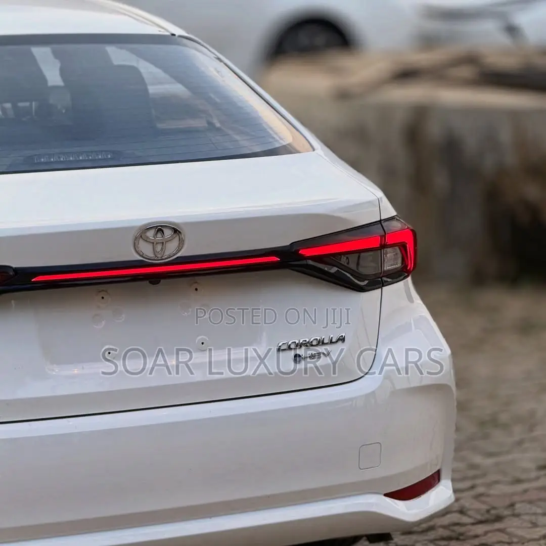 New Toyota Corolla XSE 2026 White