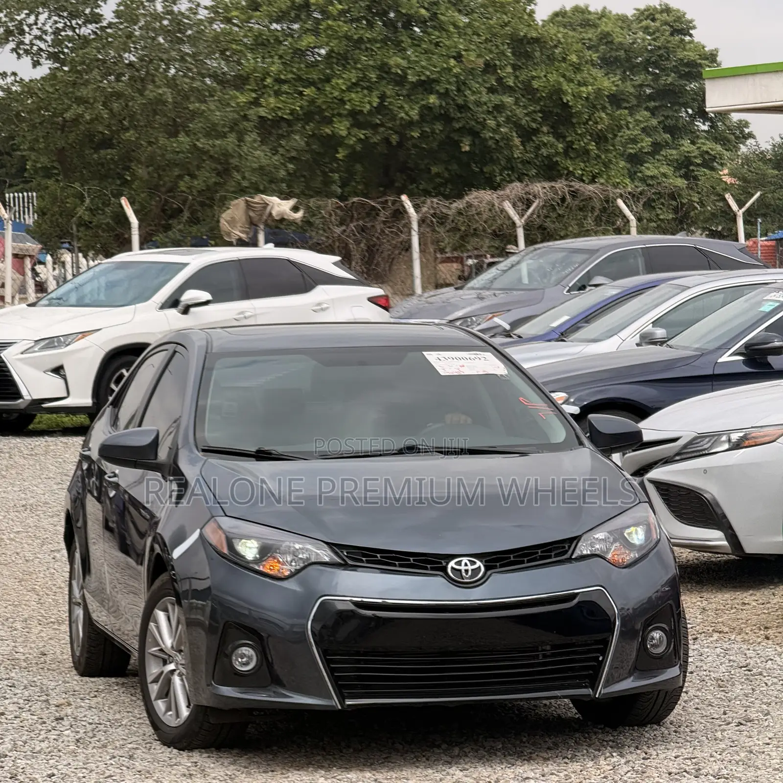 Toyota Corolla LE Eco 4dr Sedan (1.8L 4cyl CVT) 2015 Gray