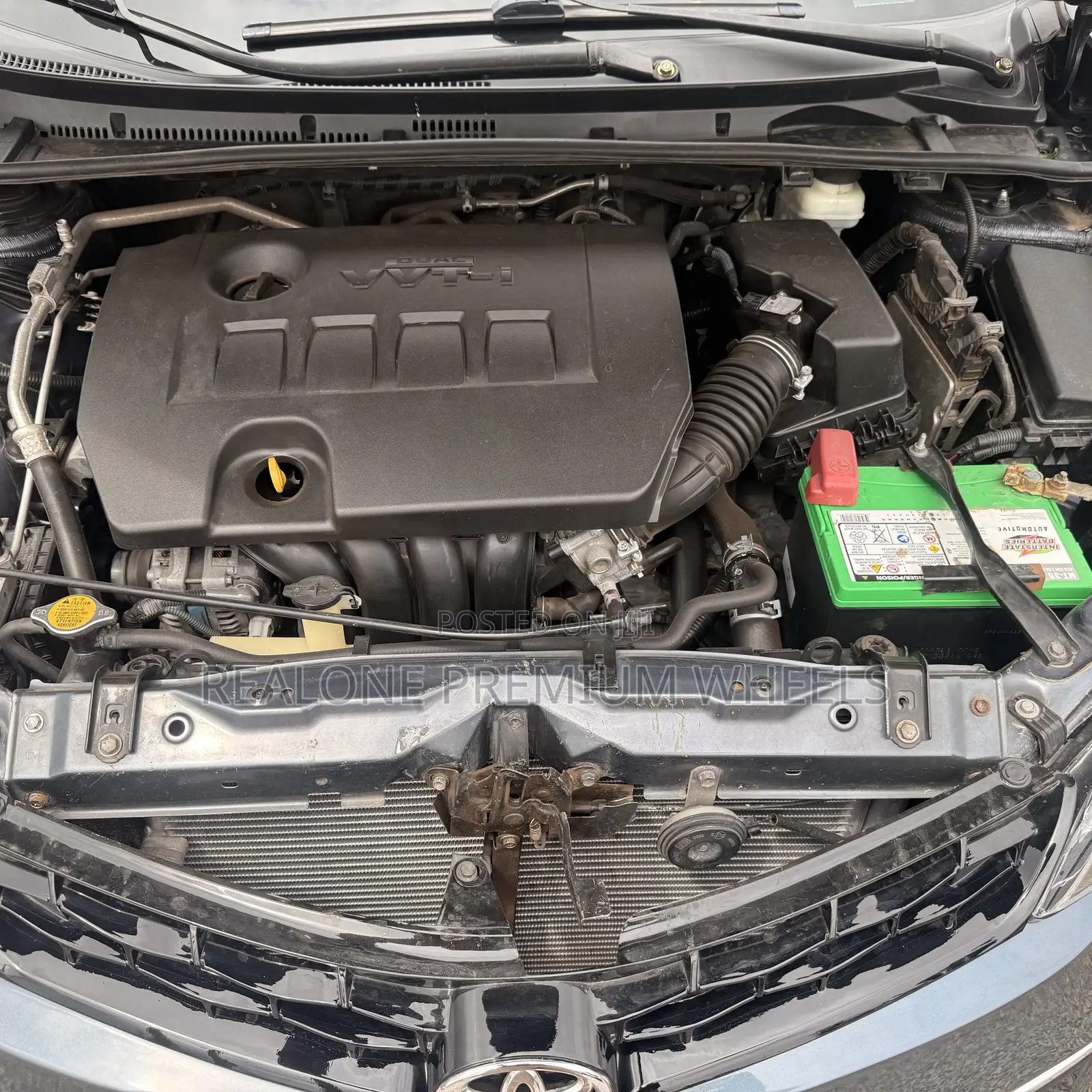 Toyota Corolla LE Eco 4dr Sedan (1.8L 4cyl CVT) 2015 Gray