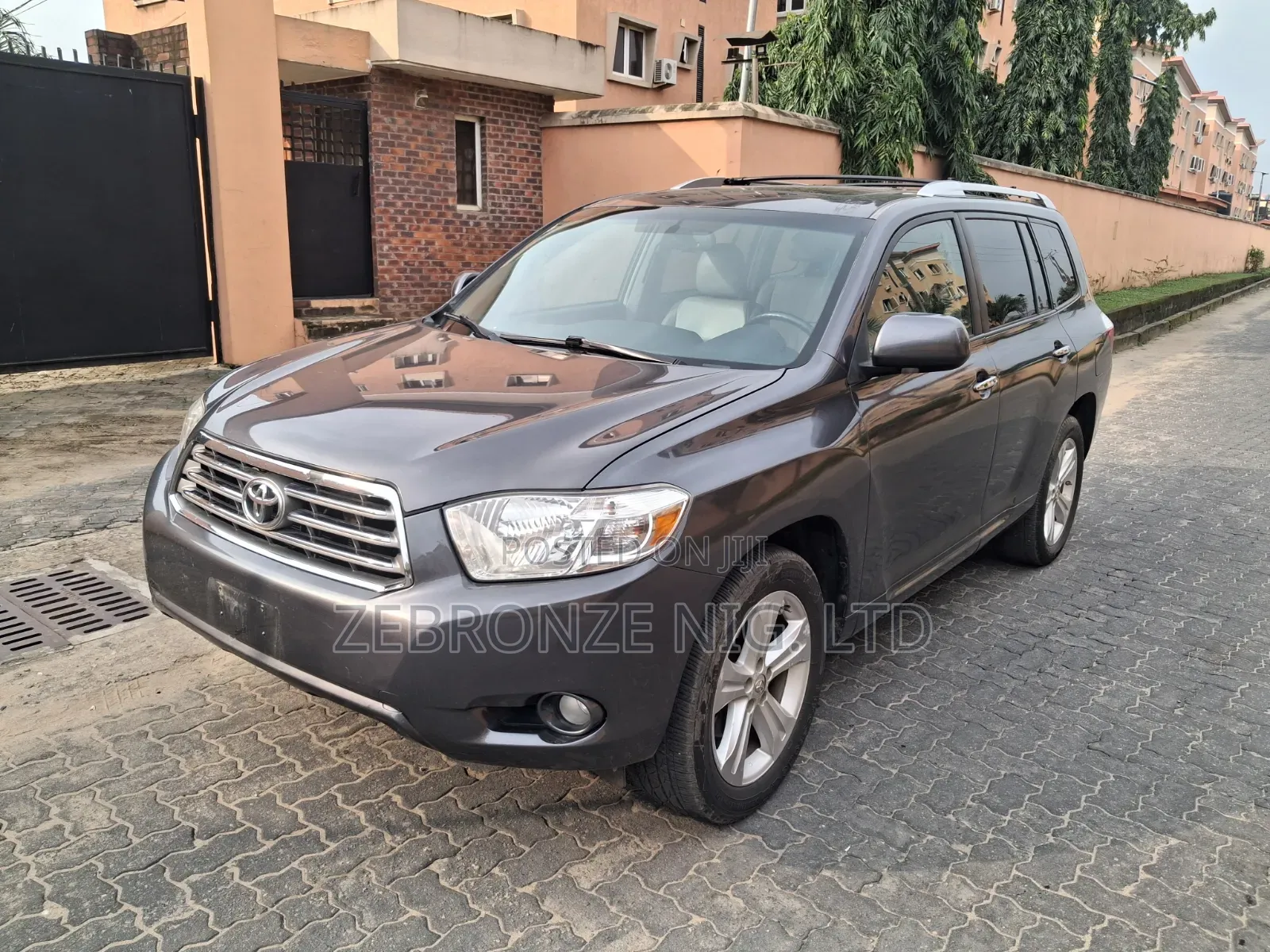 Toyota Highlander 2011 Gray