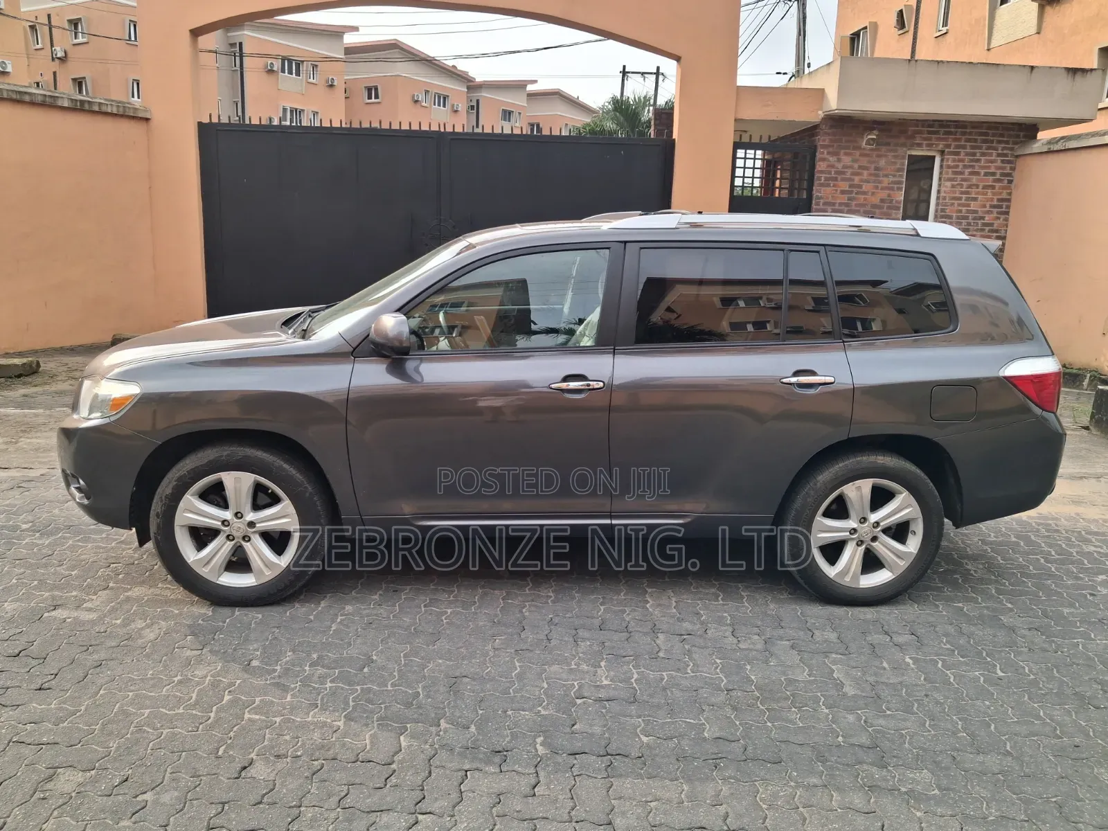 Toyota Highlander 2011 Gray