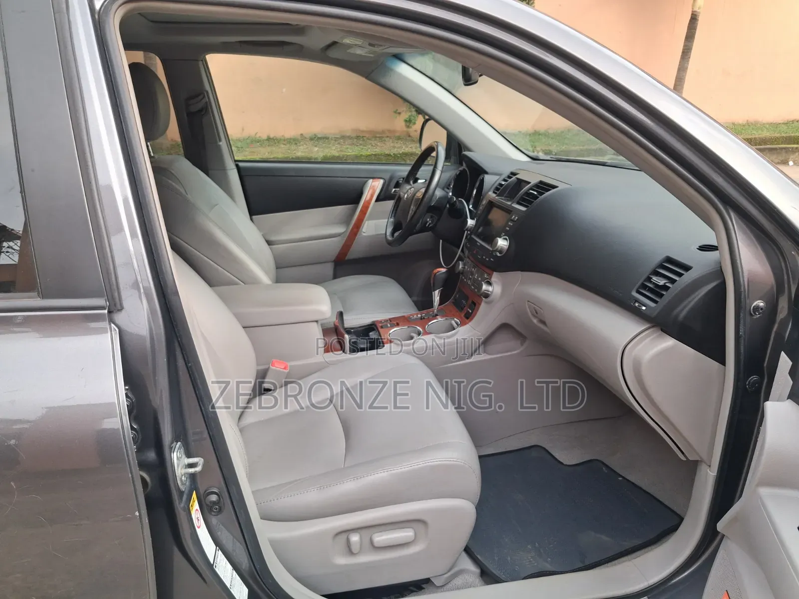 Toyota Highlander 2011 Gray