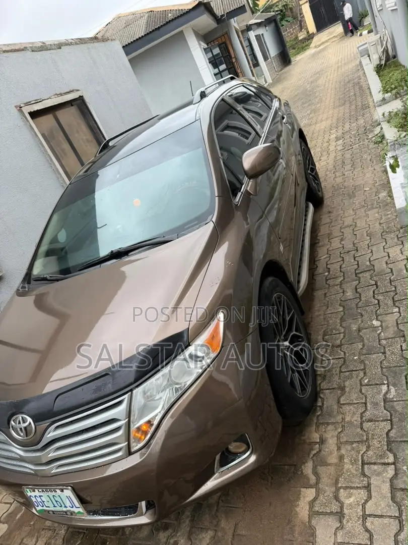 Toyota Venza 2010 Brown