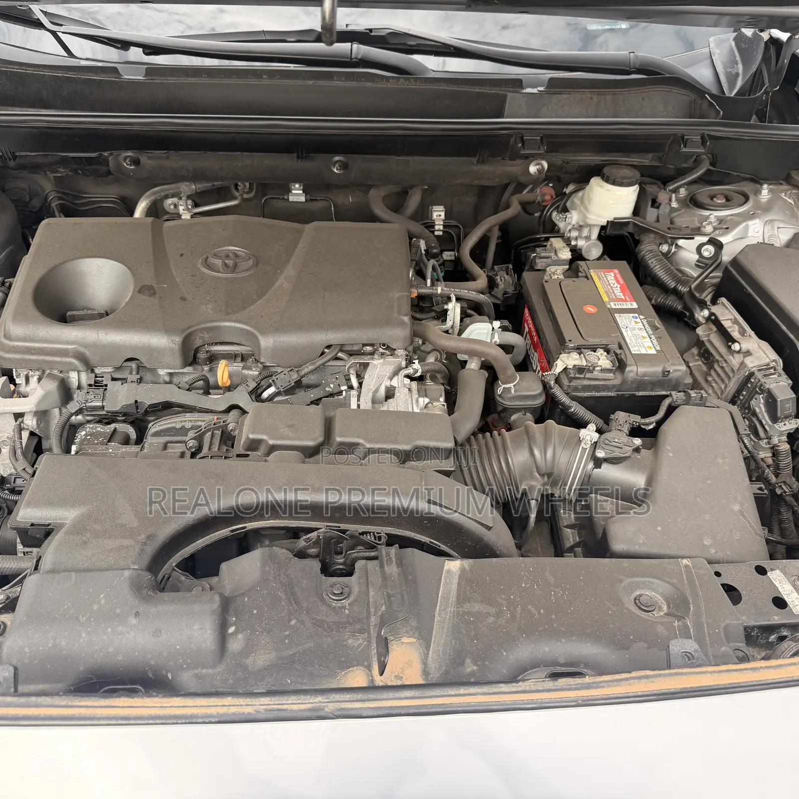 Toyota RAV4 XLE Premium 2021 Silver