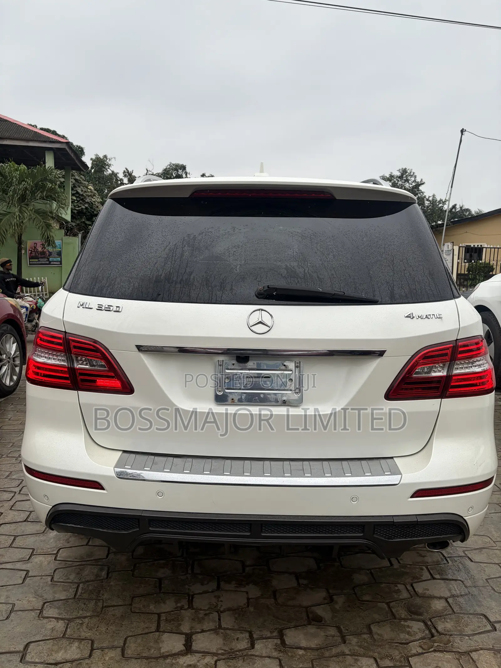 Mercedes-Benz M Class ML350 4MATIC 4dr SUV AWD (3.5L 6cyl 7A) 2014