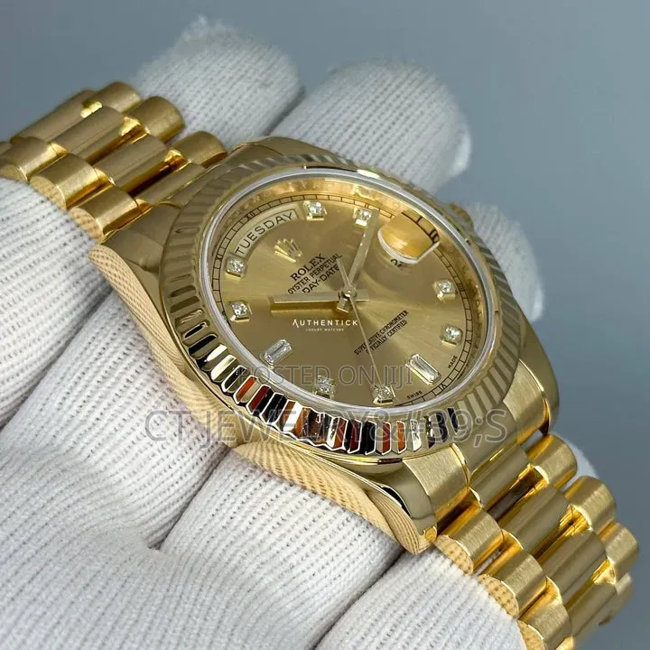 Luxury Rolex Day-Date Yellow Gold With a Champagne Diamond Dial