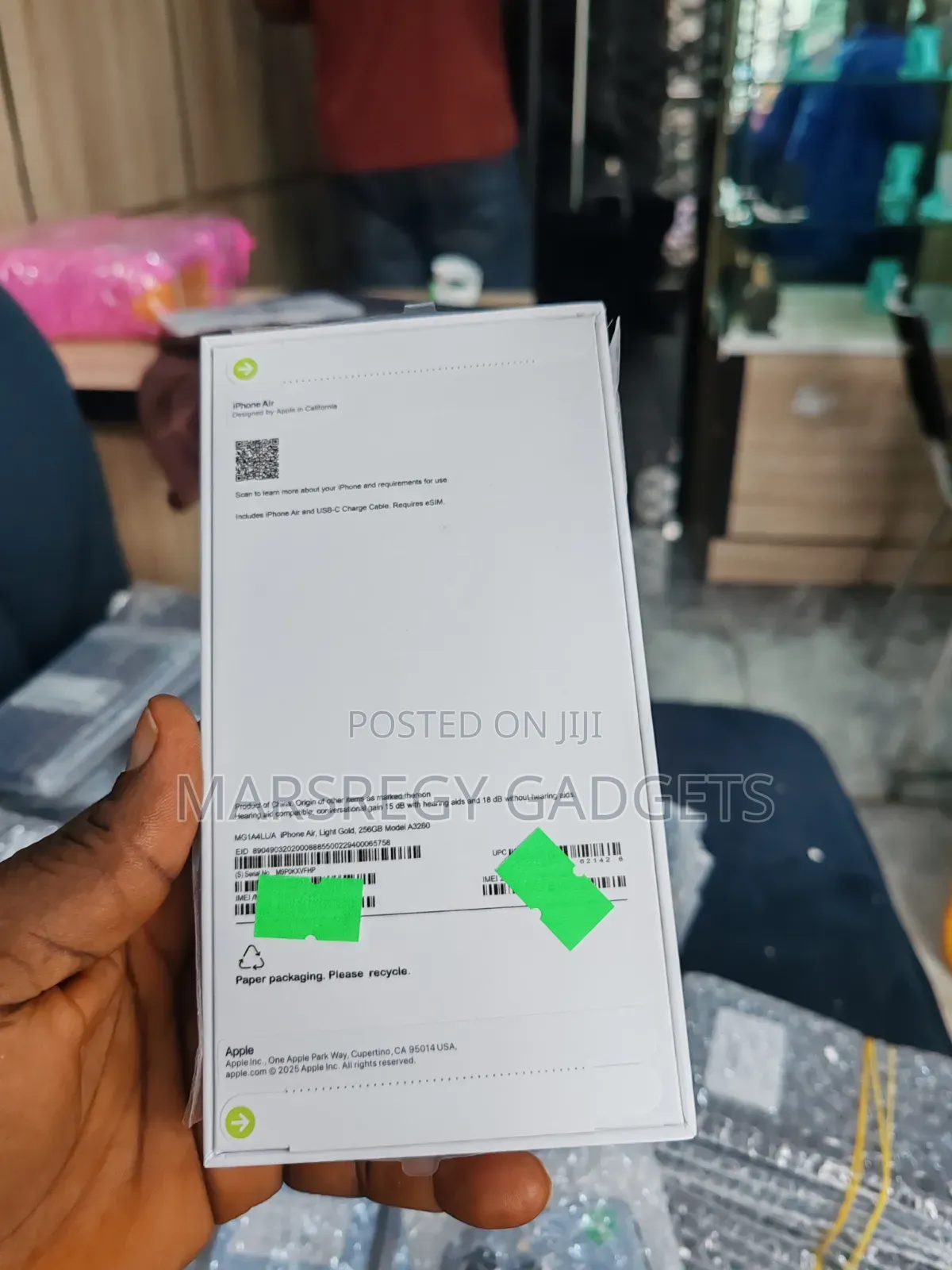 New Apple iPhone Air 256 GB Gold