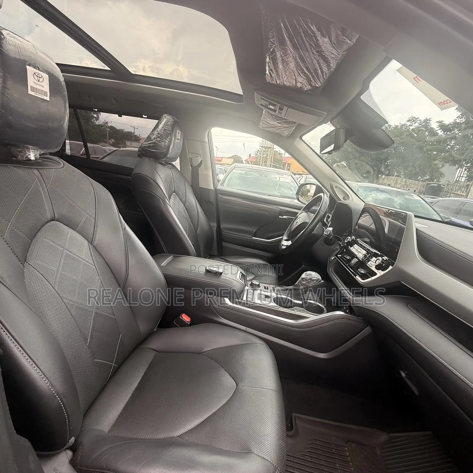 Toyota Highlander Platinum 2022 Gray