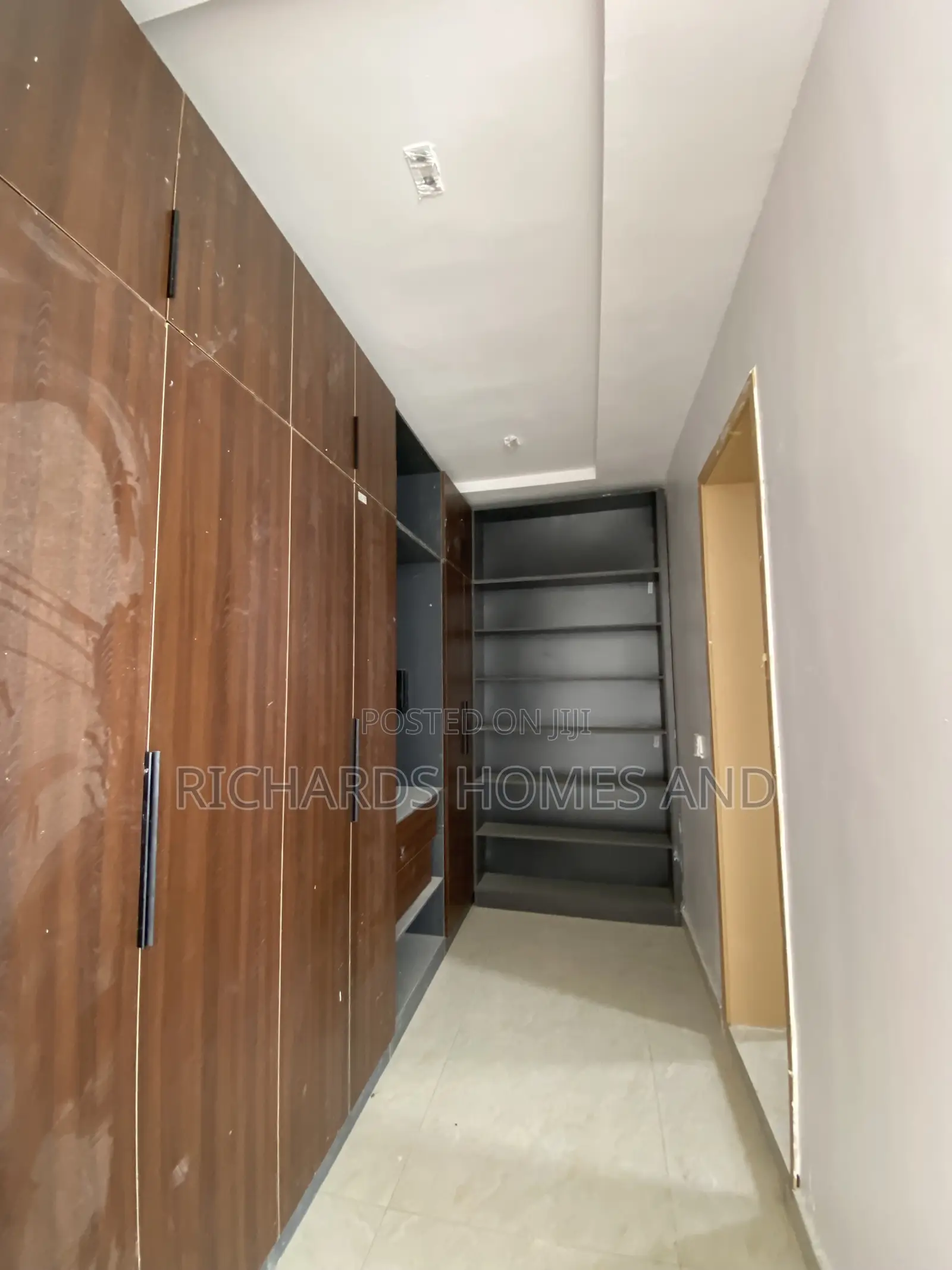 4bdrm Duplex in Lekki Phase 1 for sale
