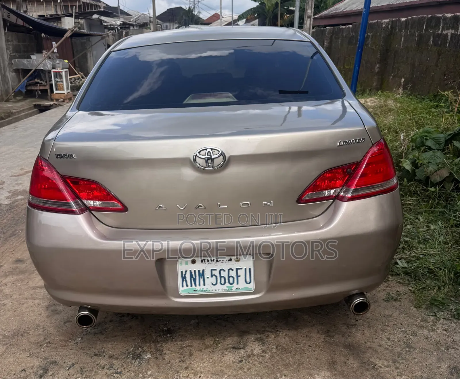 Toyota Avalon 2006 Gold