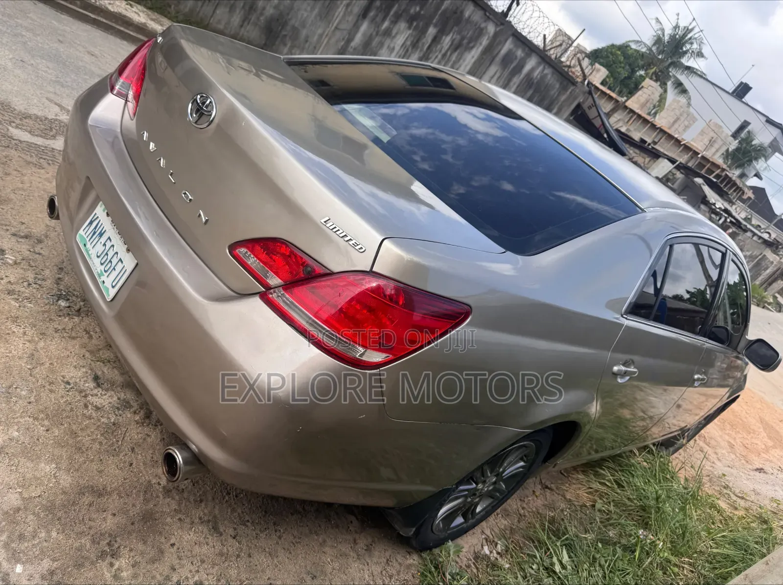 Toyota Avalon 2006 Gold