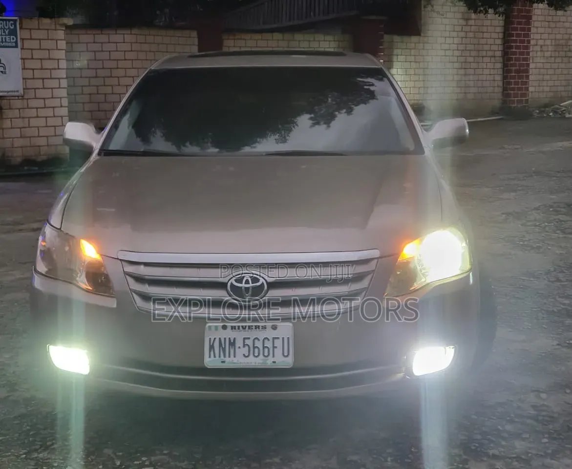 Toyota Avalon 2006 Gold