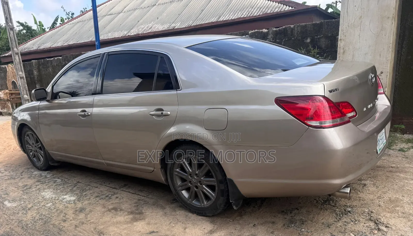 Toyota Avalon 2006 Gold