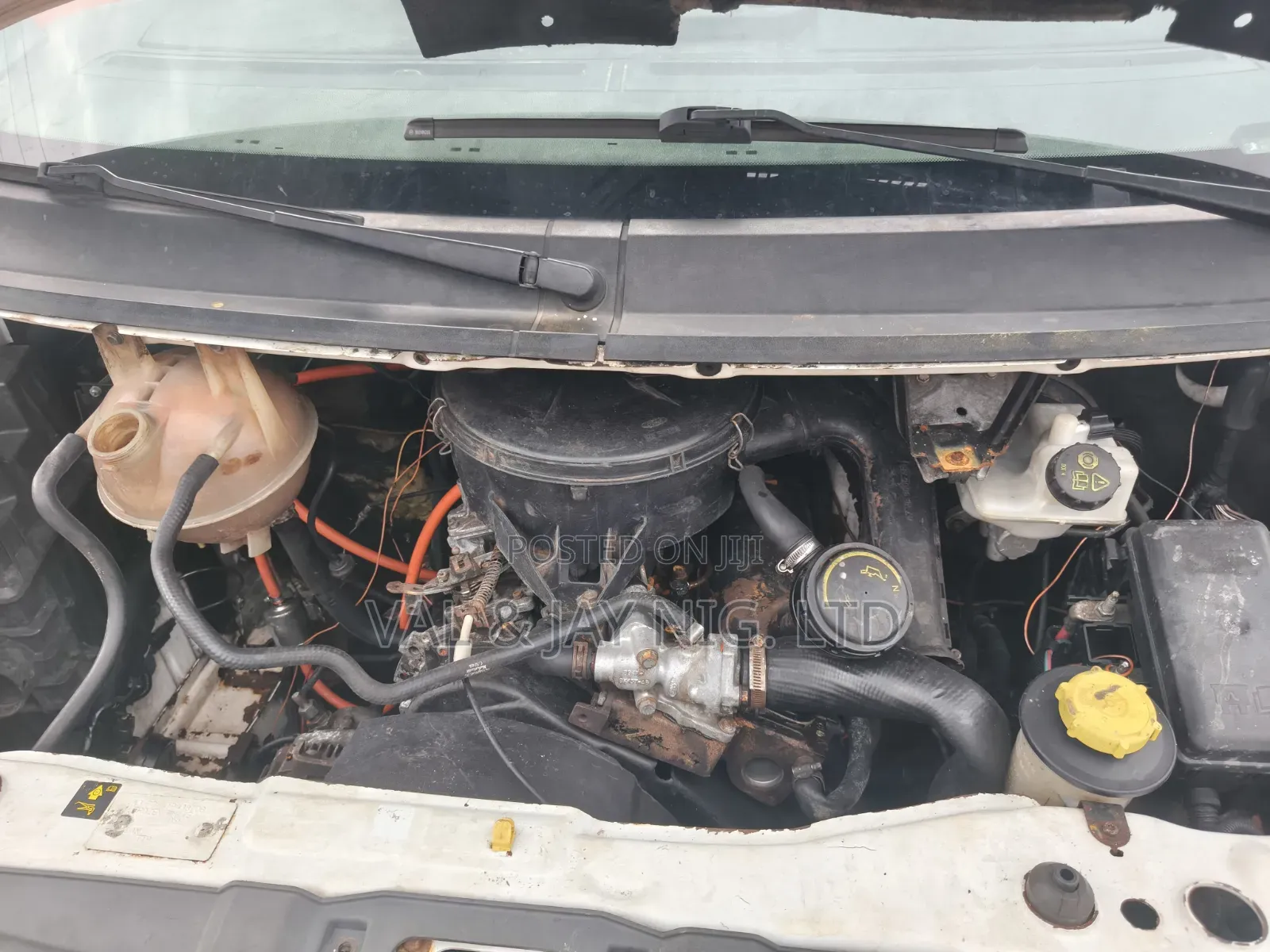 Ford Transit Pickup Truck - 6 TYRES