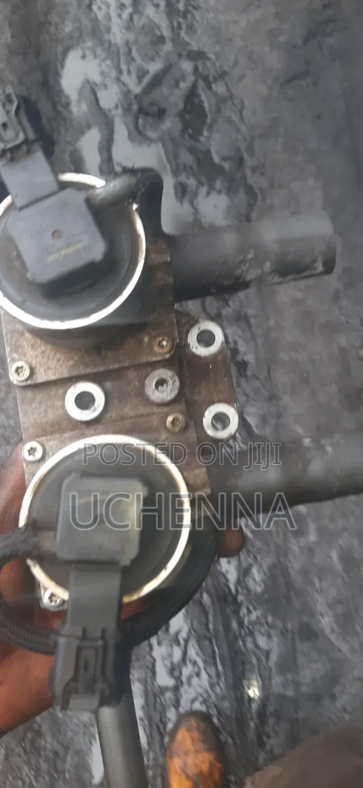 Toyota Secondary Air Injection System Valve Assembly for V8 Engine