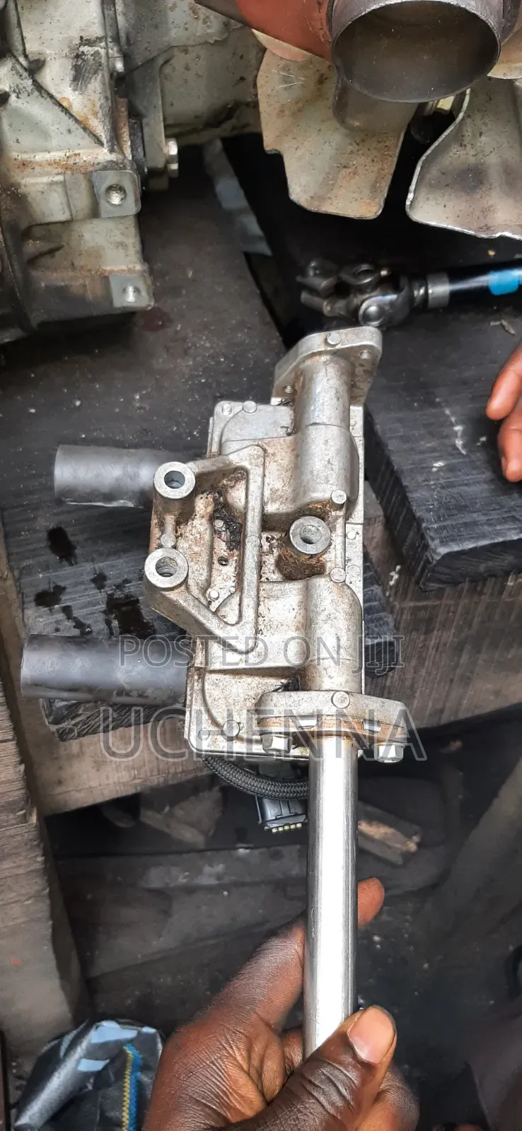 Toyota Secondary Air Injection System Valve Assembly for V8 Engine