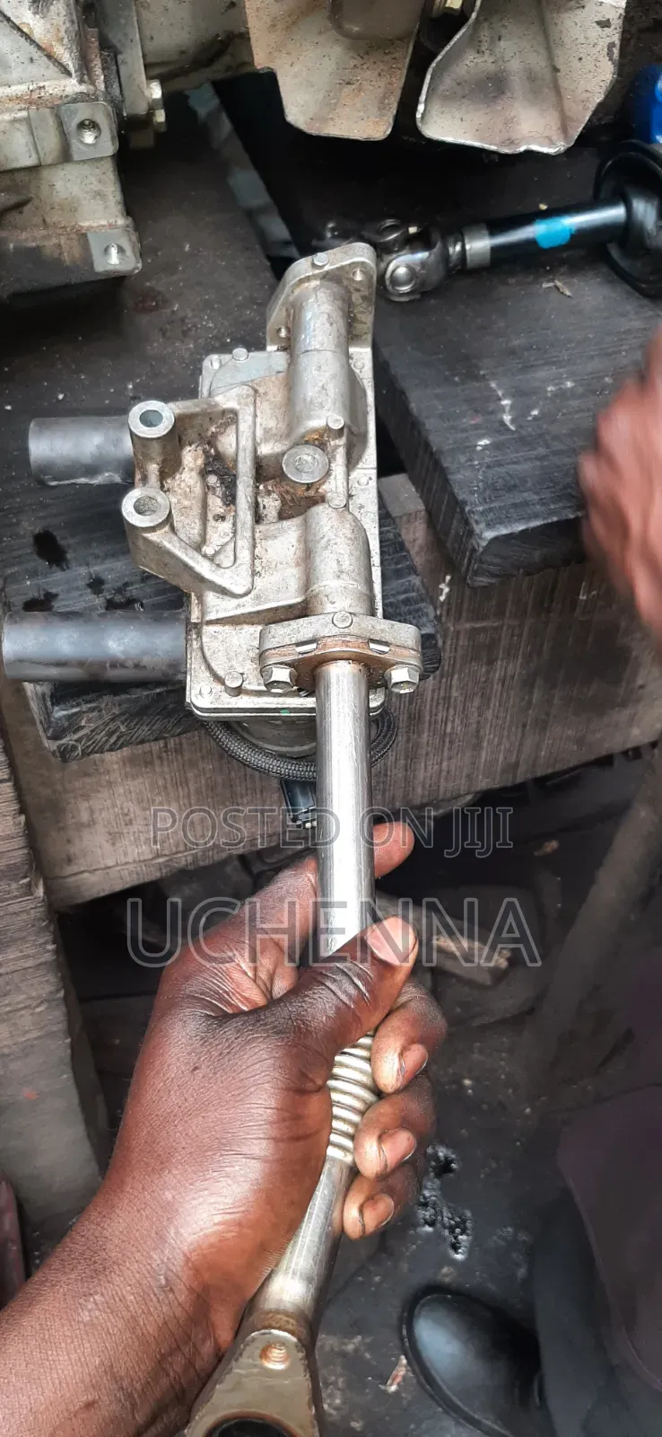 Toyota Secondary Air Injection System Valve Assembly for V8 Engine