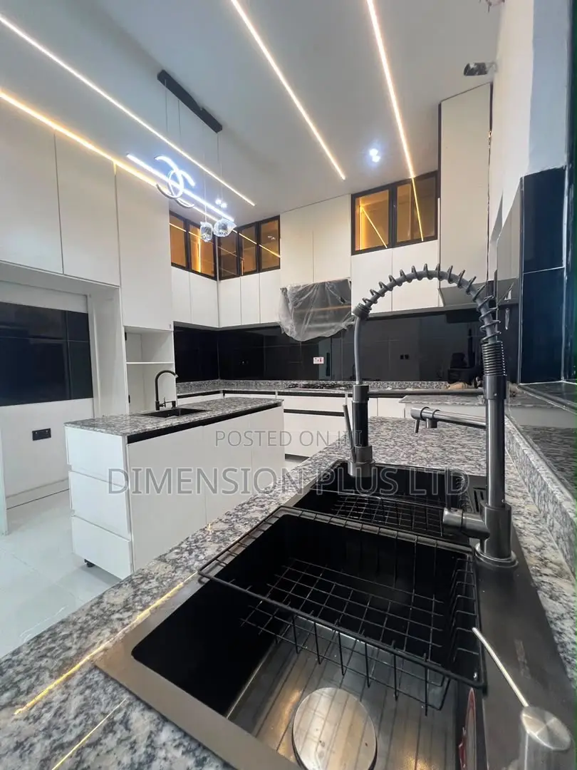 4bdrm Duplex in Sangotedo for sale