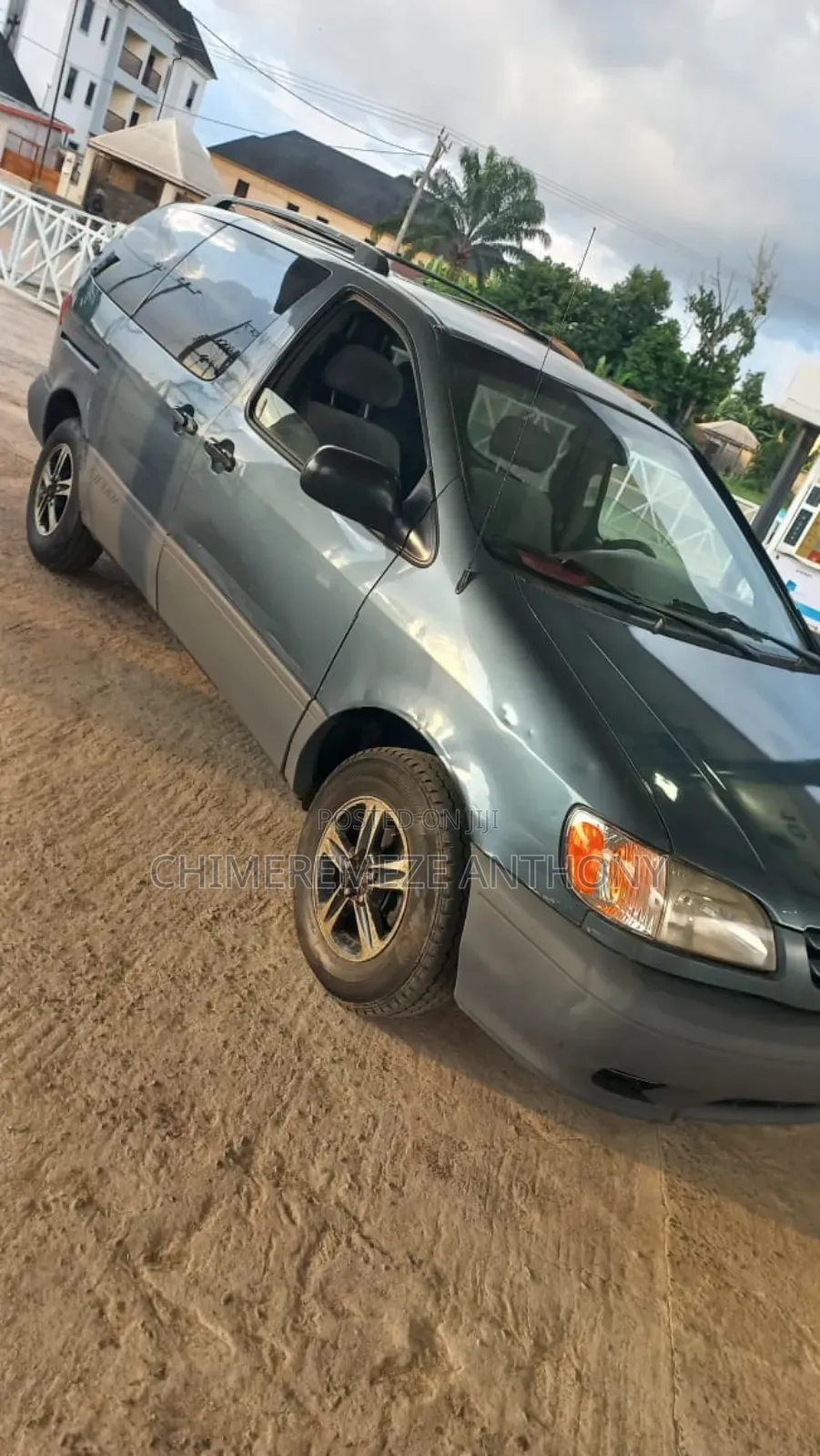 Toyota Sienna LE 2002 Blue