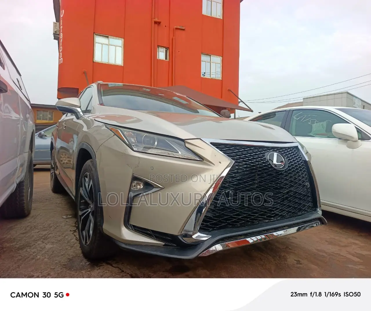 Lexus RX 350 AWD 2017 Gold