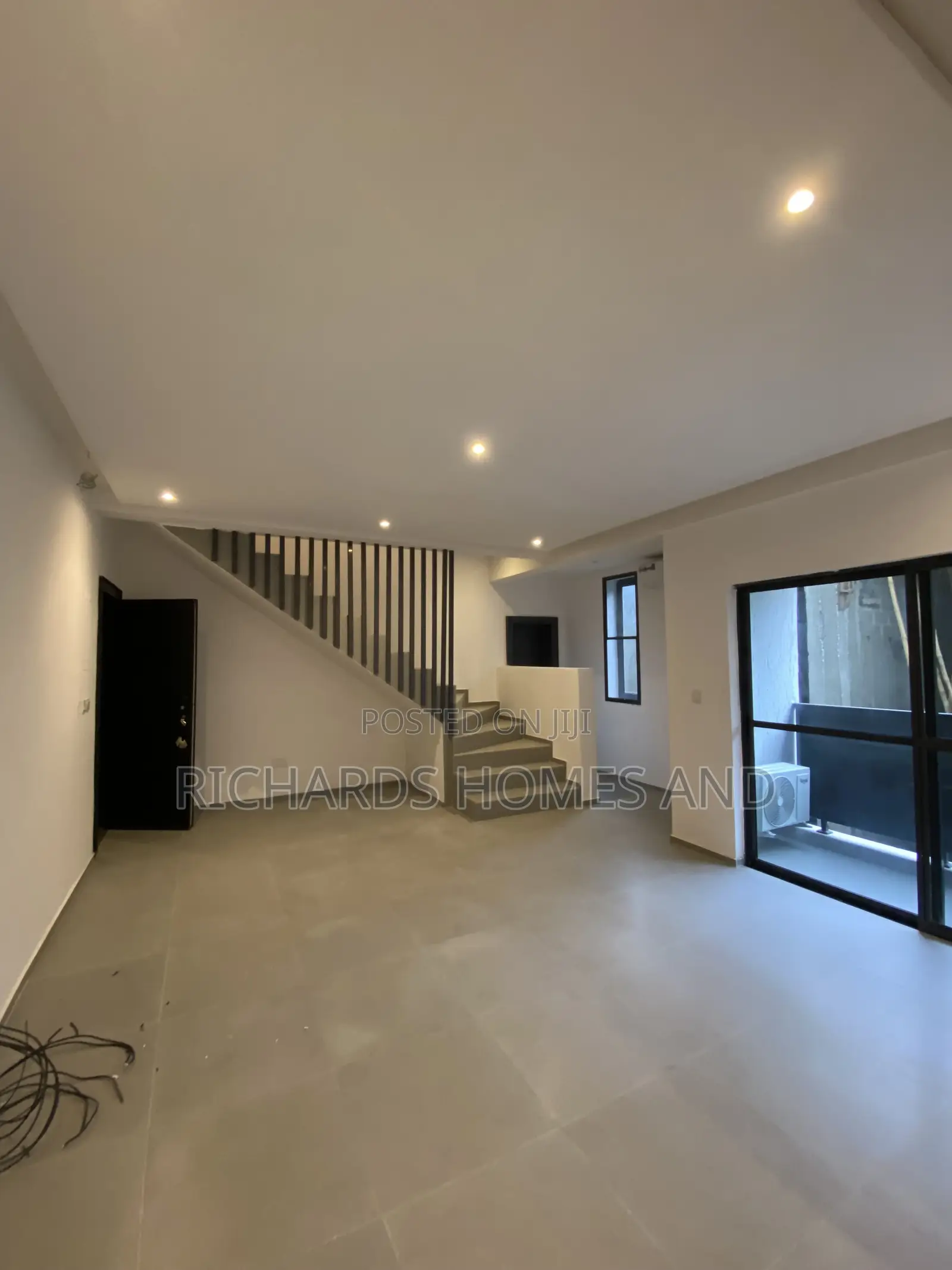 2bdrm Maisonette in Ilasan for sale