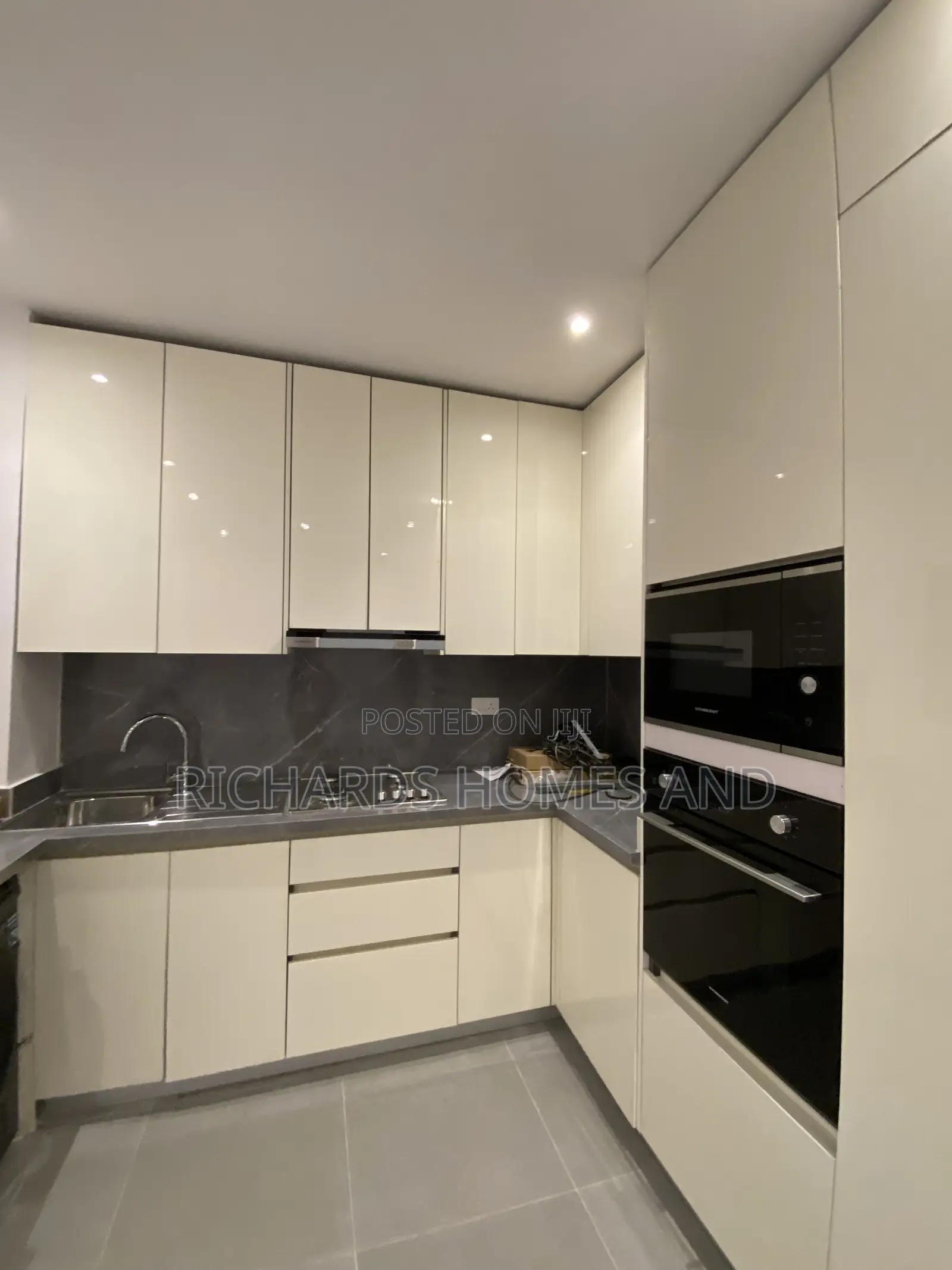 2bdrm Maisonette in Ilasan for sale