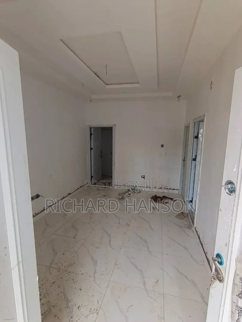 Mini Flat in Secured, Sangotedo for rent