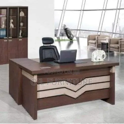 Modern Luxury CEO Office Table With Side Extension Cabinet 1.6meter