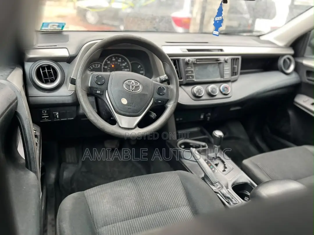 Toyota RAV4 LE AWD (2.5L 4cyl 6A) 2016 Black