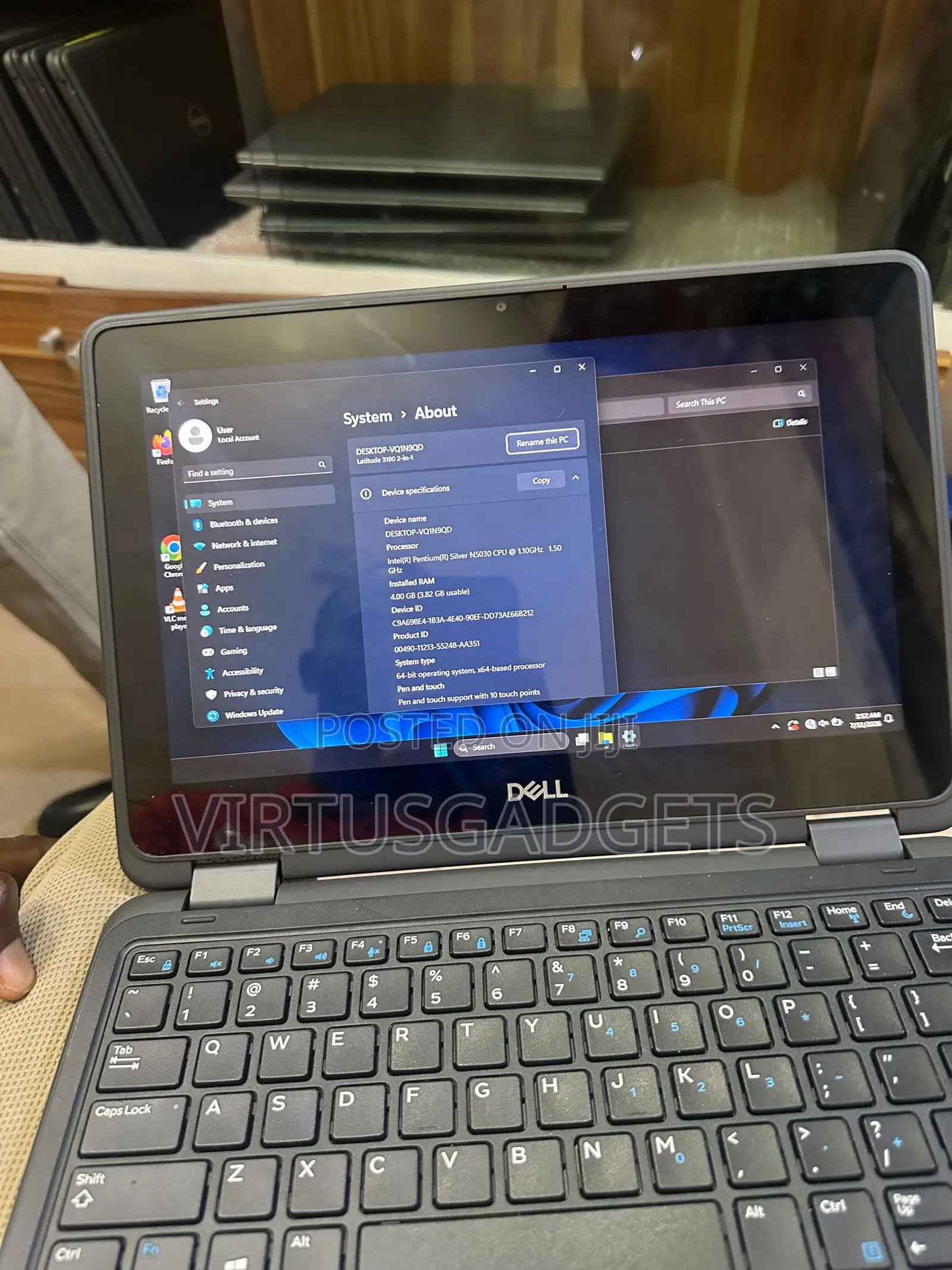 Laptop Dell Latitude 3190 2-in-1 4GB Intel Pentium SSD 128GB