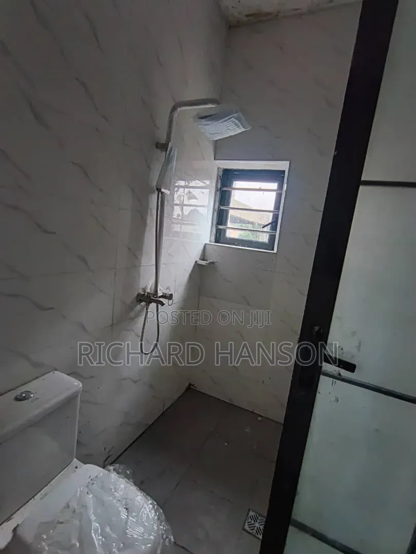 2bdrm Duplex in Blenco/Shoprite, Sangotedo for sale