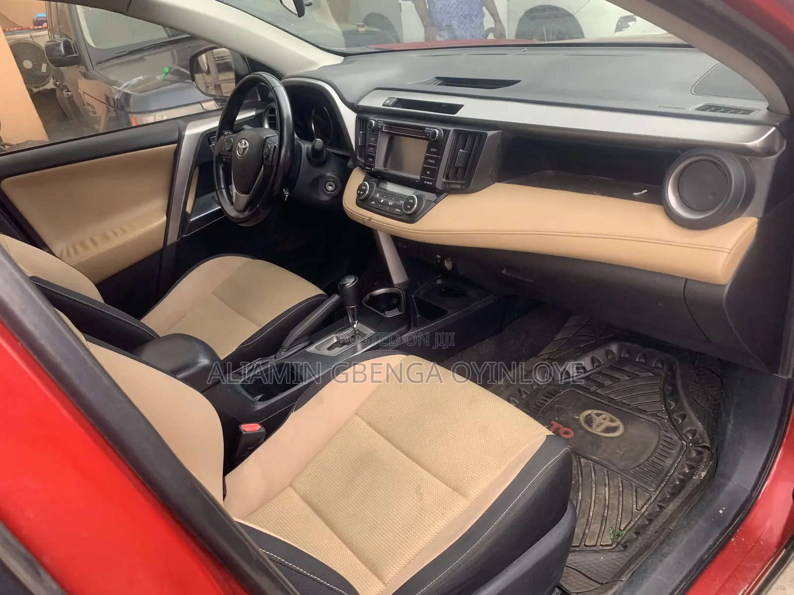 Toyota RAV4 XLE AWD (2.5L 4cyl 6A) 2016 Red