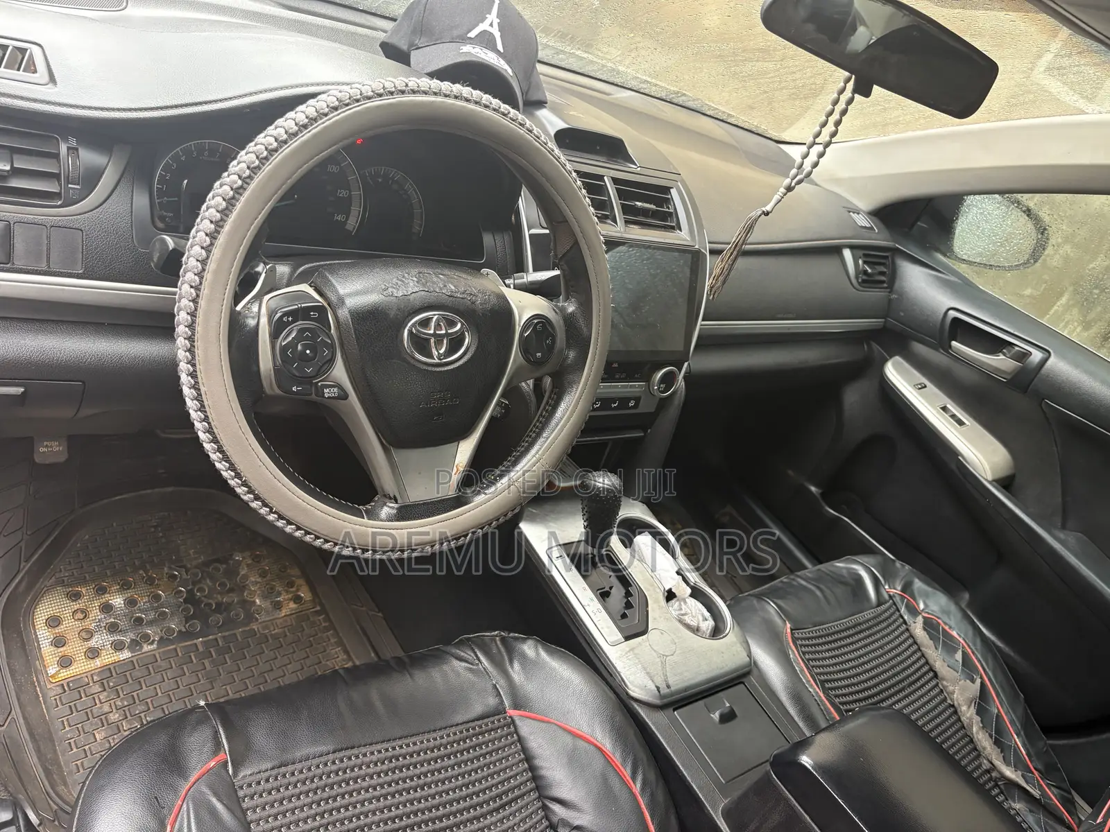 Toyota Camry SE 4dr Sedan (2.5L 4cyl 6A) 2013 Silver