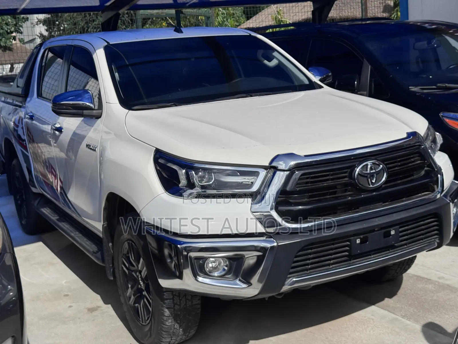 Toyota Hilux Revo Double Cab Petrol 2.7 RWD 2022 White